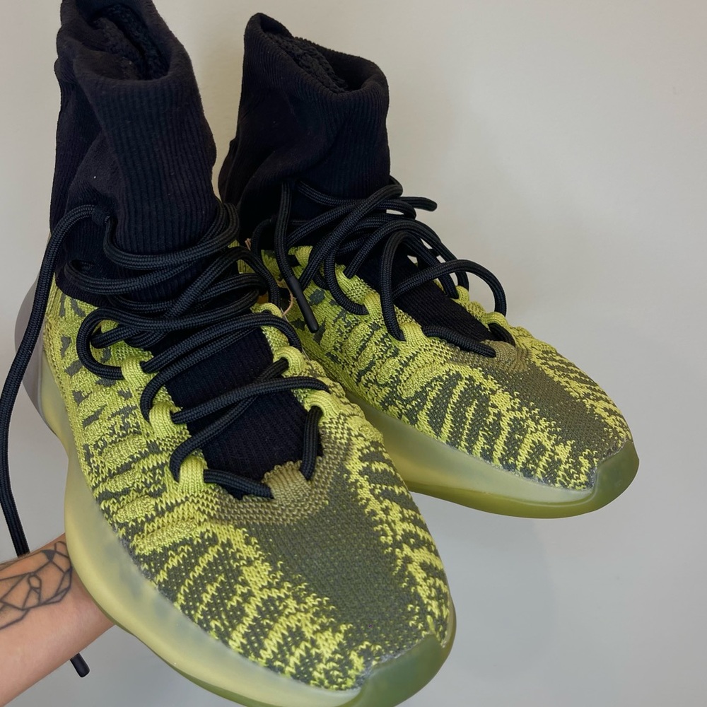 YZY BSKTBL KNIT US 7 green